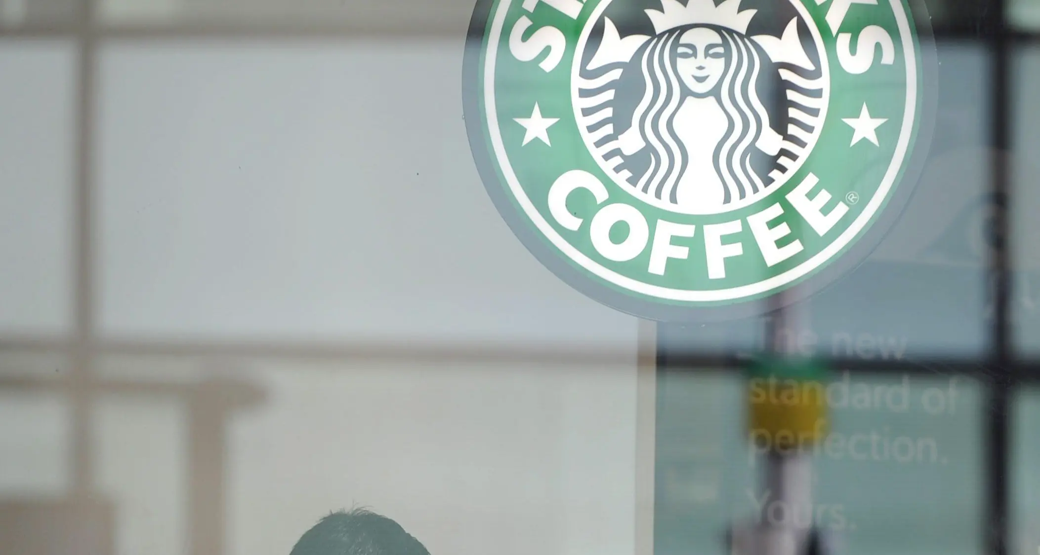 Starbucks, un corso anti razzismo per i dipendenti
