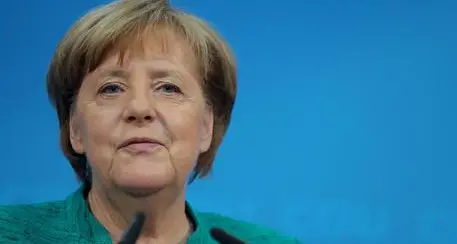 Base Spd approva Grosse Koalition, governo con Merkel