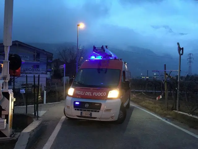 sbarra treno Trento Male Spini vigili del fuoco Gardolo