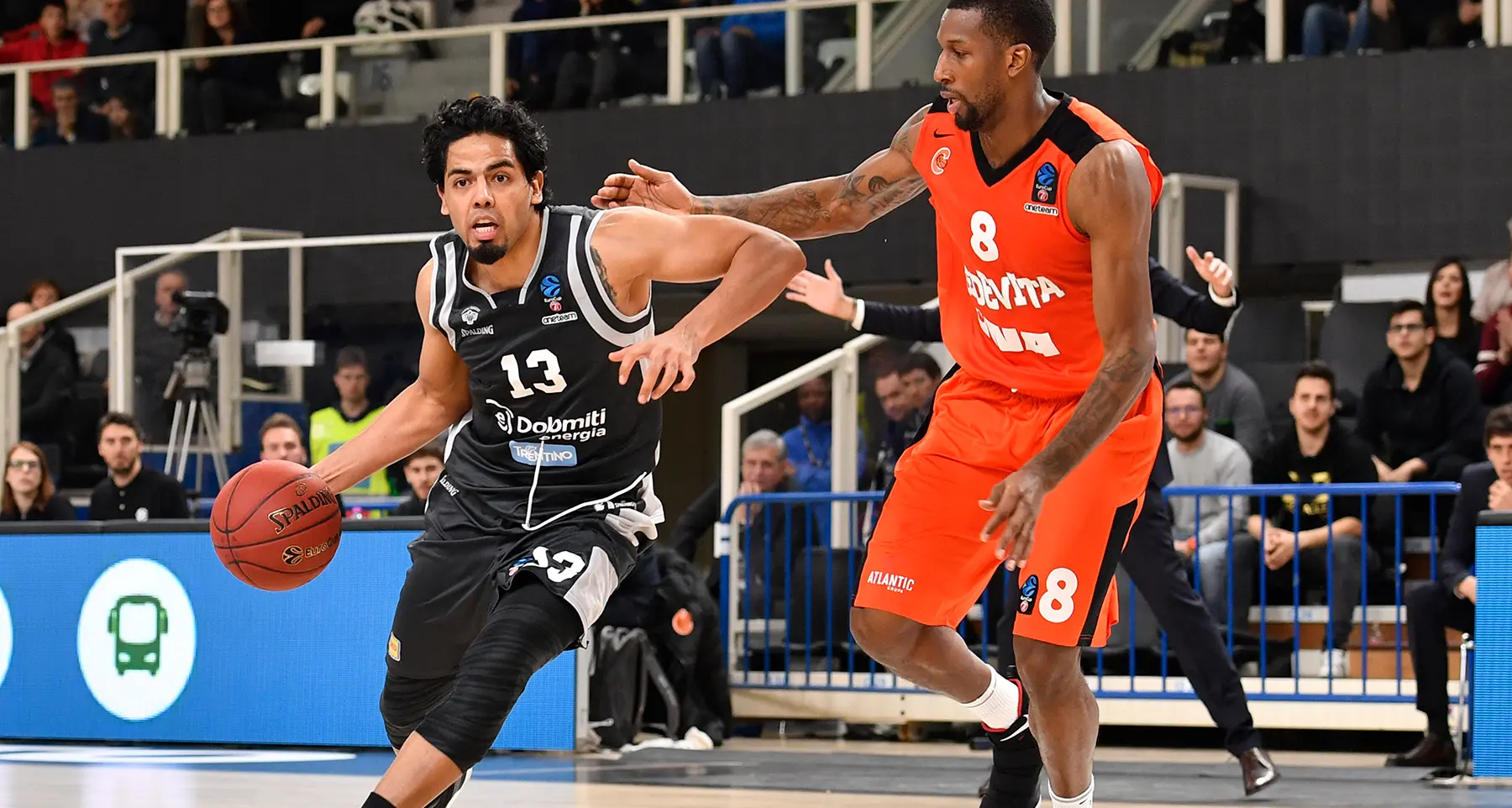 Due giornate a Guti, tre a Gentile multa per Dom Sutton