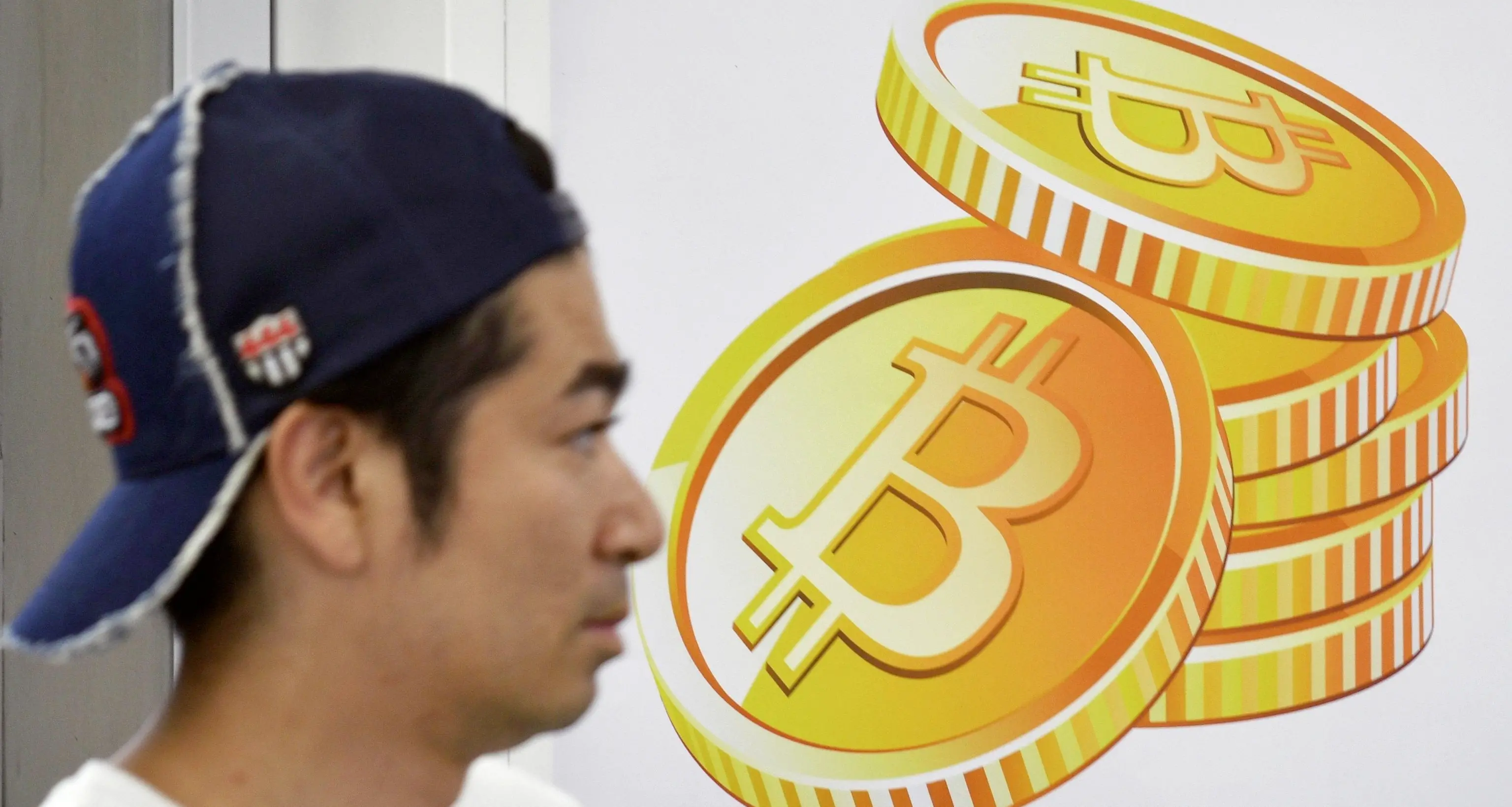 Bitcoin, crollo inarrestabile Oggi sotto i 6.000 dollari