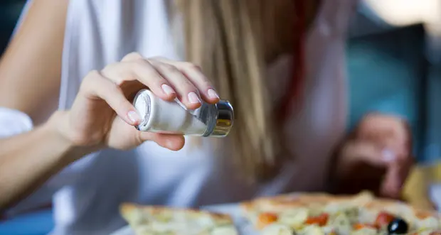 Salute, troppo sale per il 90% degli italiani