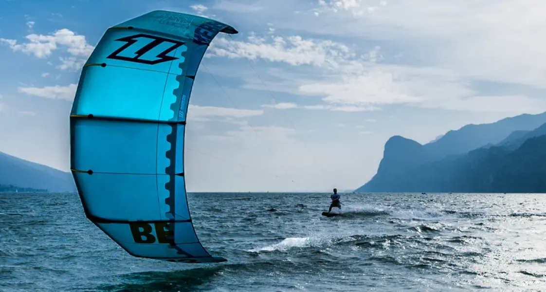 Circolo Surf Torbole cerca il kite Ora c'è la squadra del kitesurf