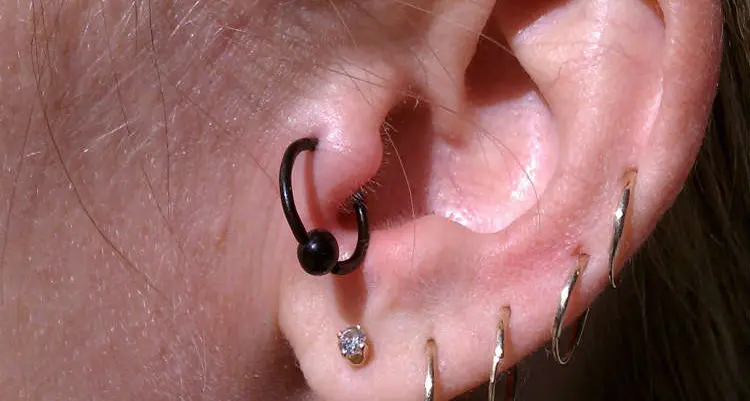 Fai fare piercing e tatuaggi? L'Apss fa la formazione