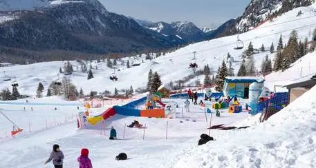 La neve fa la differenza: boom di turisti in Trentino Da dicembre a febbraio oltre 1,2 milioni di arrivi (+11%)