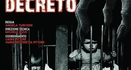 No vax, bimbi in gabbia Scandalo per manifesto