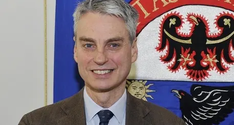 «Vaccino trentino, non è troppo tardi». Nuovo appello del rettore Collini
