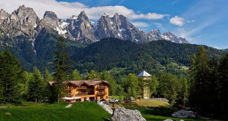 Sagron Mis, l'albergo Baita aggiudicato alla Promo Project