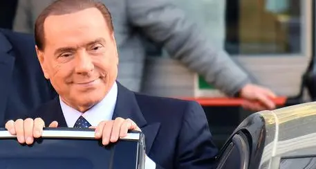 Elezioni: Berlusconi, via tasse casa, auto, successioni