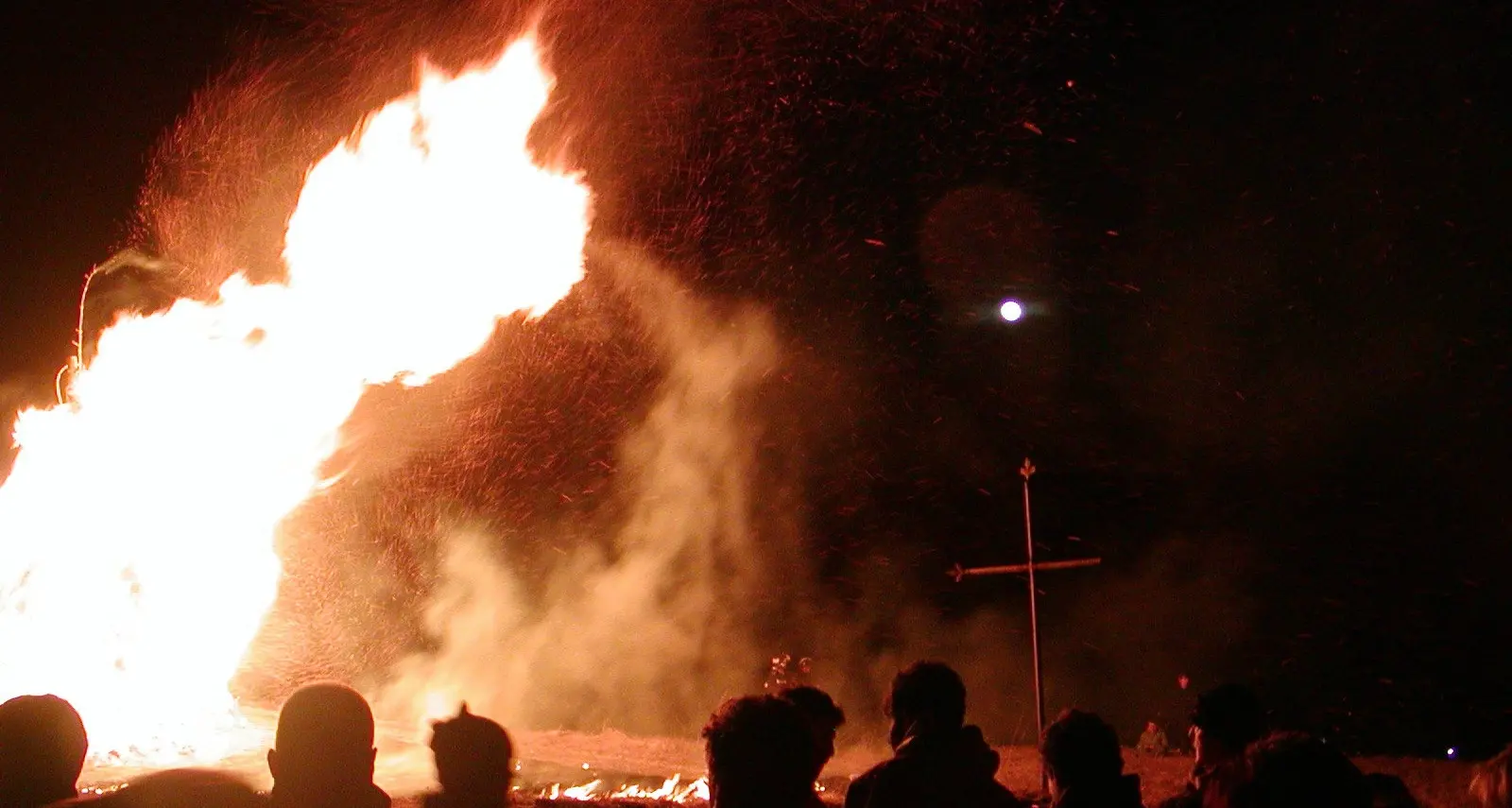 Desideri tra le fiamme: «Bruciare il marzo»