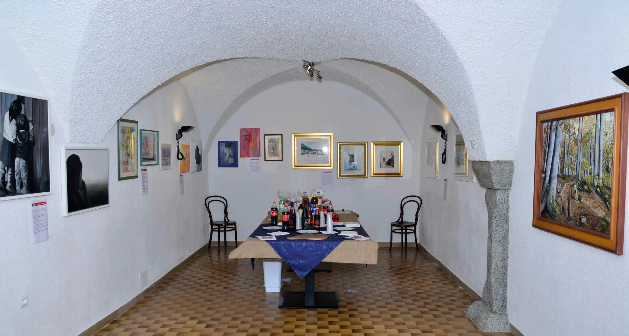 La galleria d'arte chiude Al suo posto un calzolaio