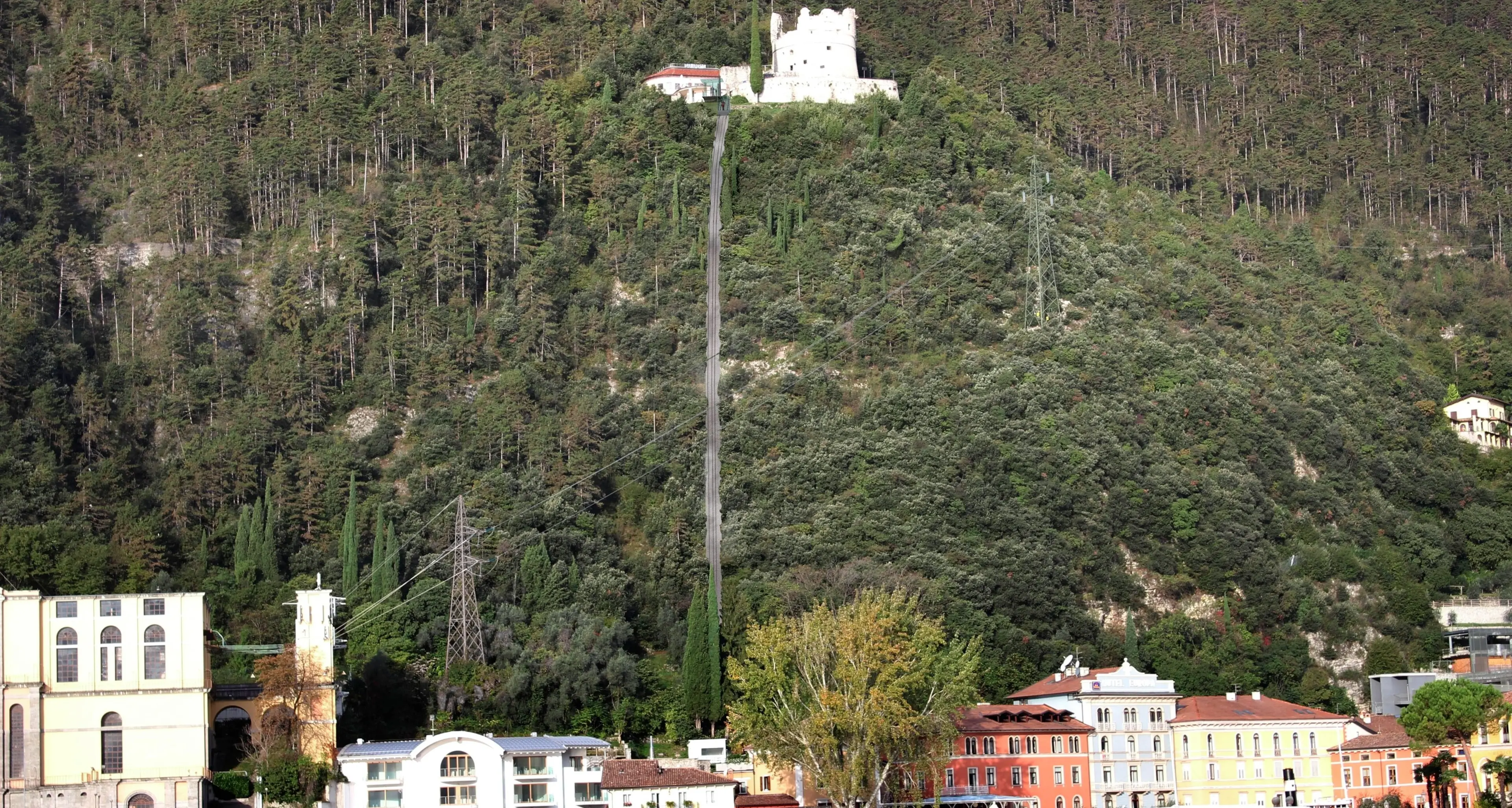Da Riva del Garda sul Bastione con l'ascensore entro il 2018