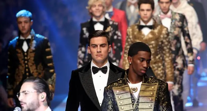 Dolce e Gabbana, sfila anche Dybala