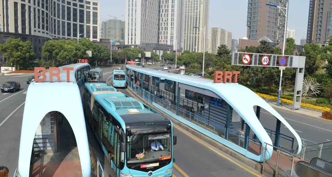 Ipotesi trasporto pubblico in Fiemme e Fassa \"Bus rapid transit su corsia propria\"