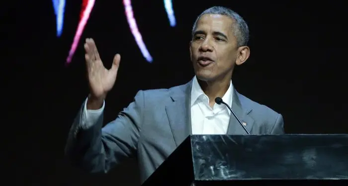 Nuovo lavoro per Obama, la paga è di 17 dollari al giorno