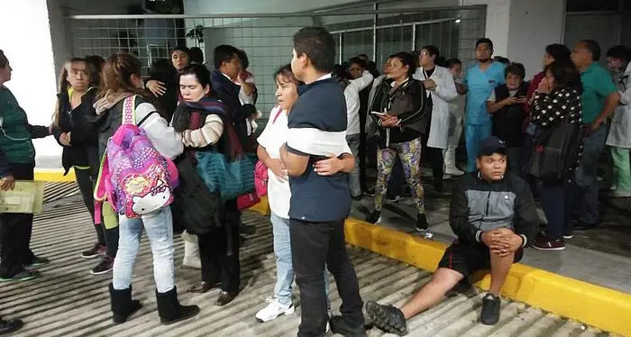 Terremoto in Messico Ora è allerta Tsunami