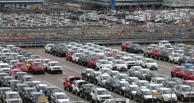 Ogni mille abitanti 625 auto in strada, record in Italia