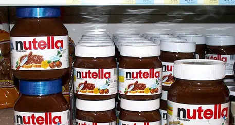 Nutella, la ricetta cambia. L'azienda: correttivi minimi