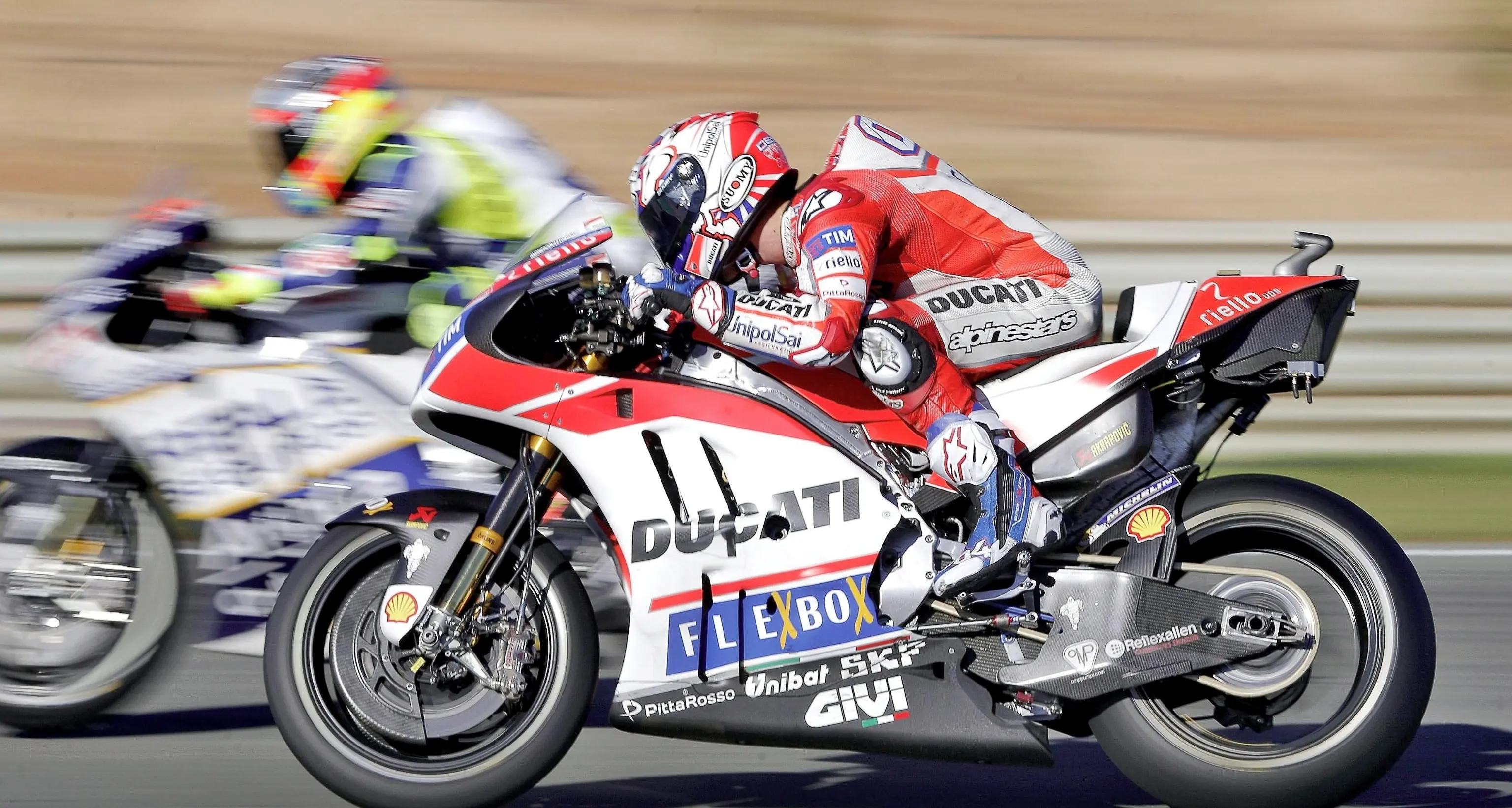 Valencia, pole di Marquez Dovizioso è solo nono