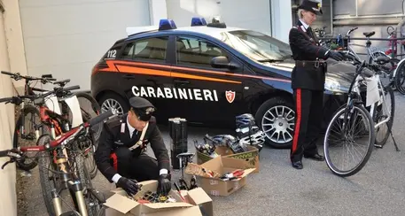 Traffico di bici rubate Le rivendevano a pezzi