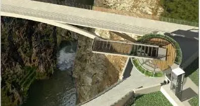 Diga di S. Giustina, due passi nel vuoto