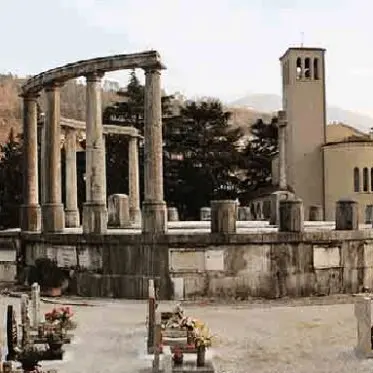 Il Grande Fratello arriva al cimitero