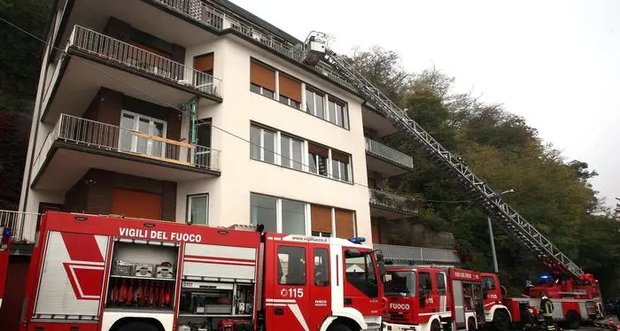 Como, uomo incendia la casa e si suicida Morte le tre figliolette, grave una quarta