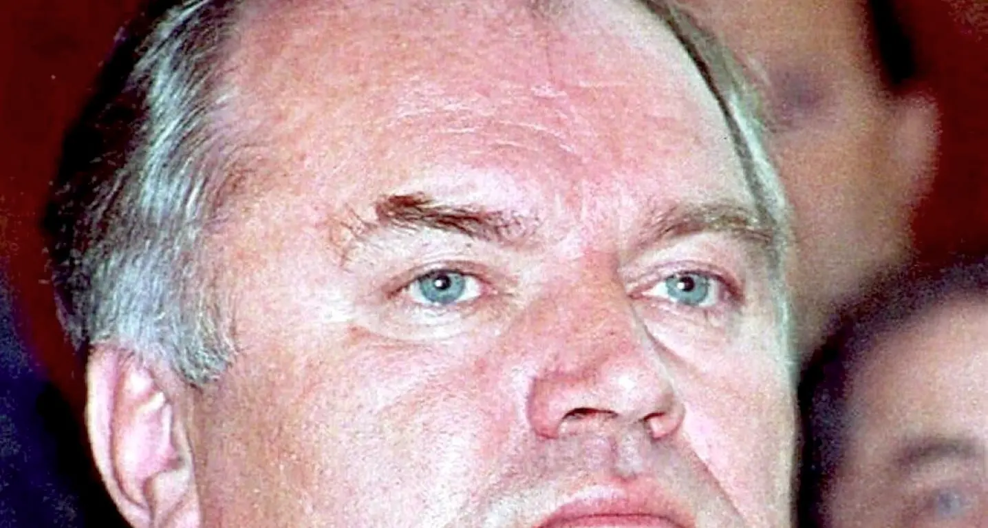 «Auguri Mladic», manifesto per il criminale di guerra