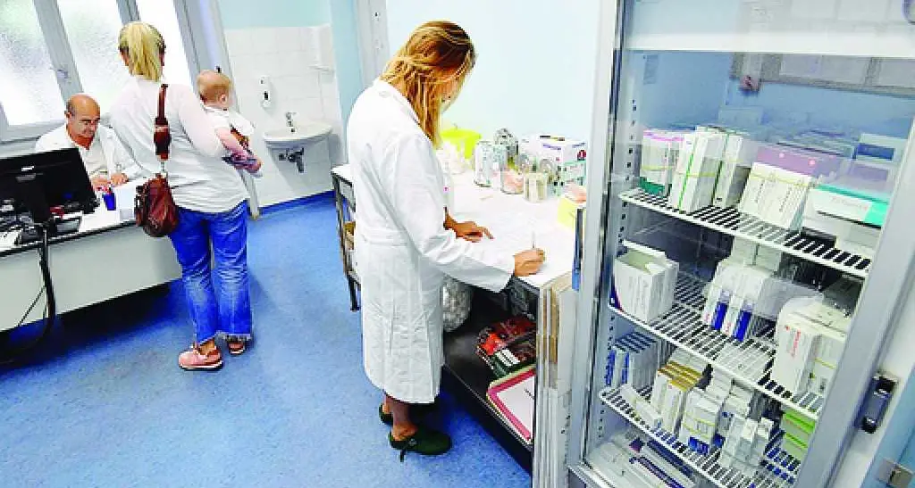 Vaccini, botta e risposta fra il Veneto e Roma