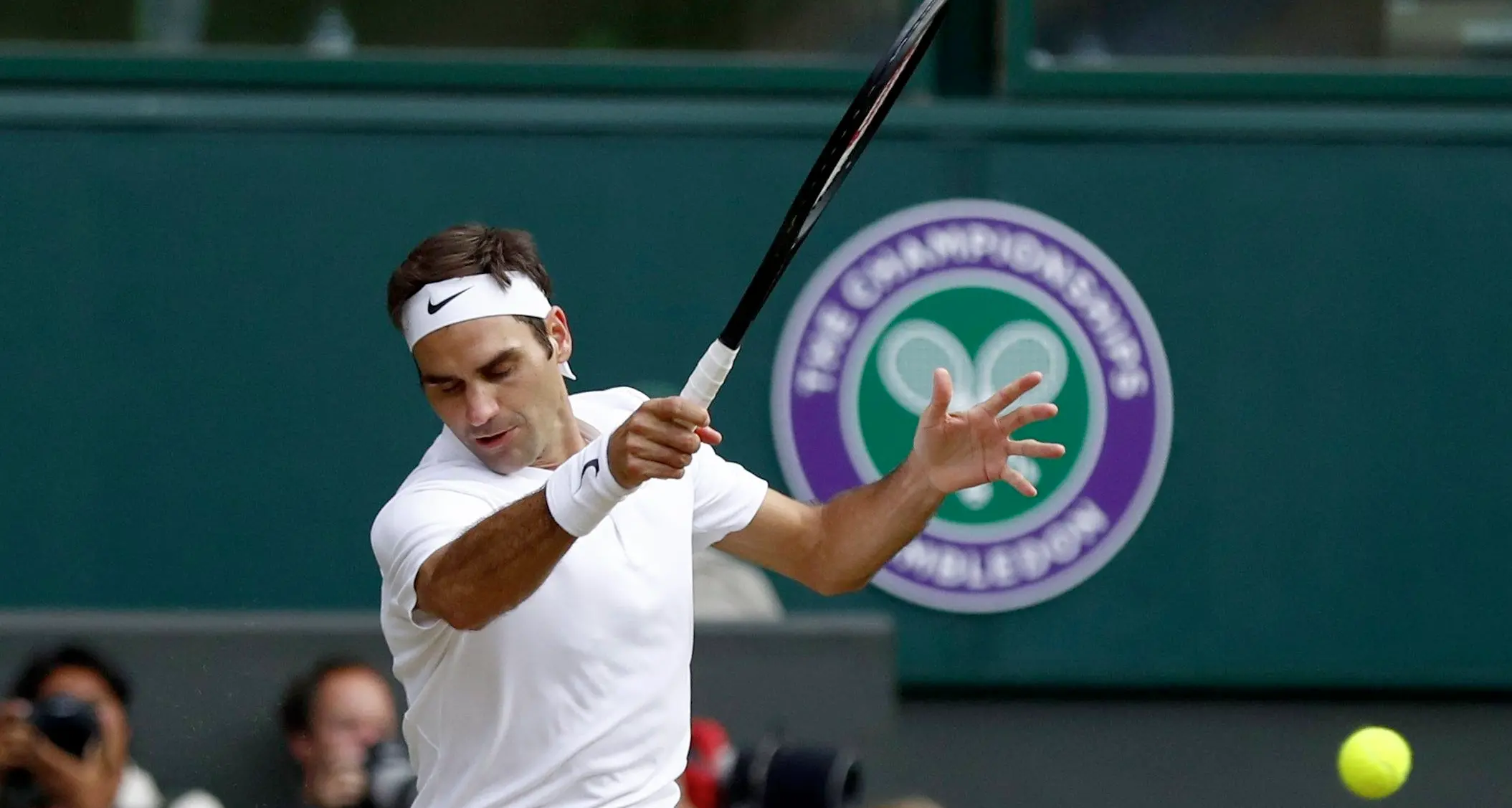 Torneo di Wimbledon al via si comincia con Djokovic ma tutti aspettano Federer