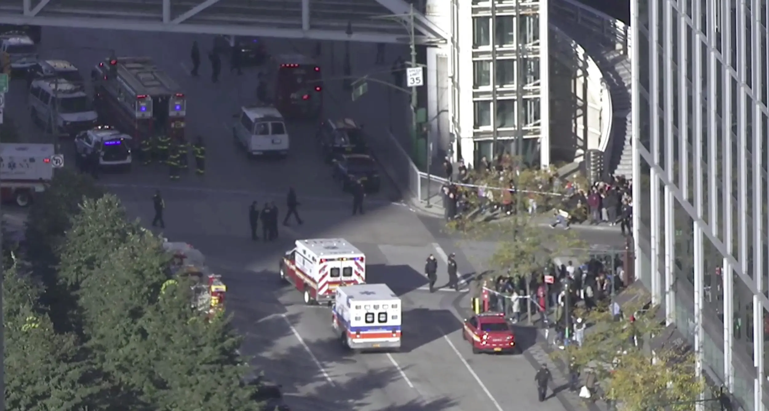 Sparatoria a Manhattan Ci sono almeno 4 morti