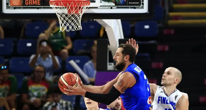 L'Italia vola ai quarti, Belinelli stende la Finlandia