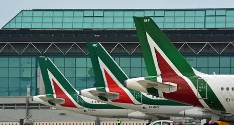 Lufthansa: «Non compriamo Alitalia ma il mercato italiano ci interessa»
