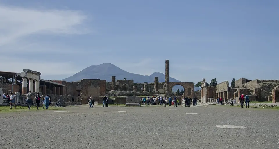 Pompei, rubata negli scavi borchia del VI secolo A. C.