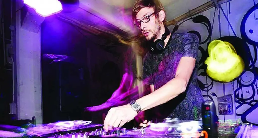 Neve apre la festa «electronica» a Rovereto