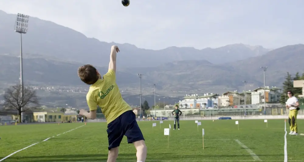 L'atletica conquista gli studenti: in 120 allo stadio Quercia