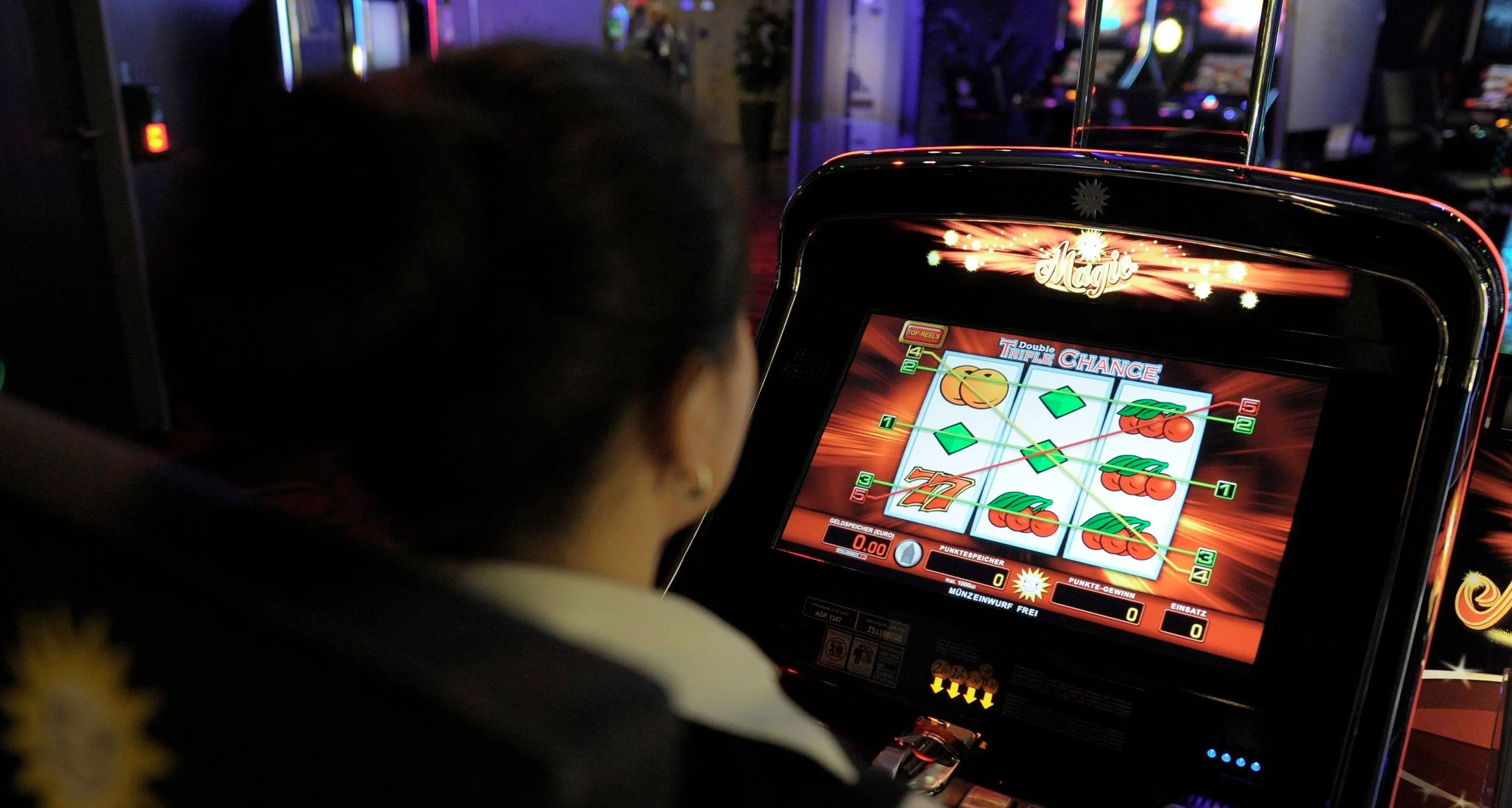 Dipendente si intasca 86mila euro La donna, vittima del gioco d'azzardo condannata dal giudice a risarcire