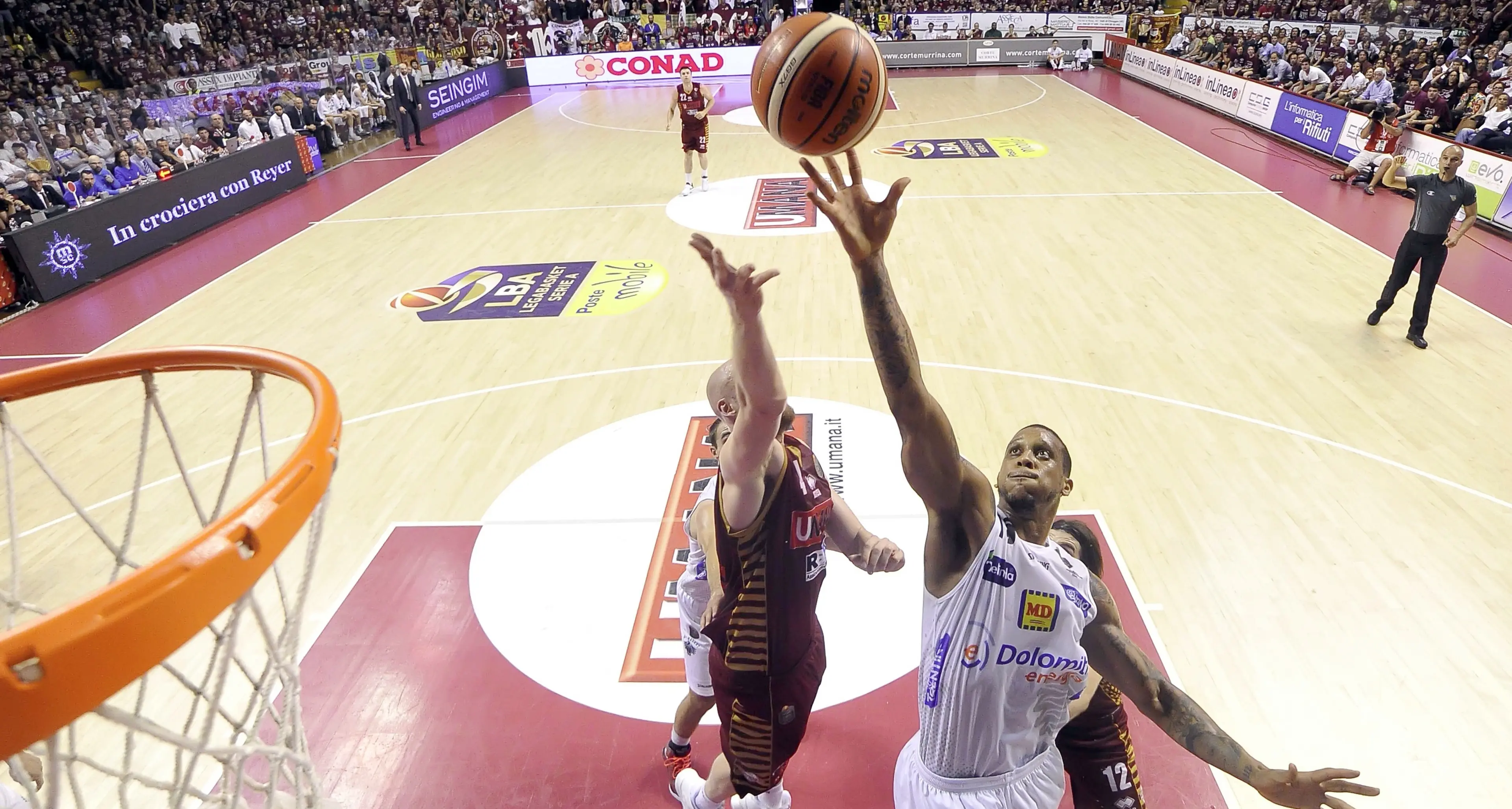 Aquila contro Venezia Stasera PalaTrento esaurito Finale Scudetto Gara 3