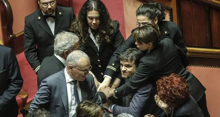 Protesta per i migranti La ministra in infermeria