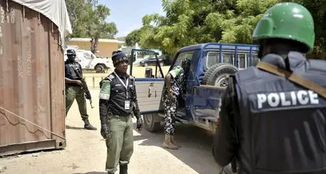 Attentato a Mogadiscio Bilancio di 15 morti