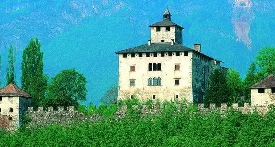 Porte aperte a Castel Nanno Tre giorni di musica ed eventi