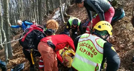 Elicottero cade in Pusteria Il pilota è deceduto
