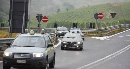 Blitz contro cosca della 'ndrangheta Controllava pizzo e centro migranti