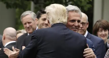 Usa, spunta un audio shock «Penso che Putin paghi Trump»