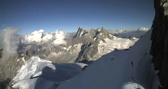 Muore sul Bianco: «Imprudente e senza attrezzatura alpinistica»