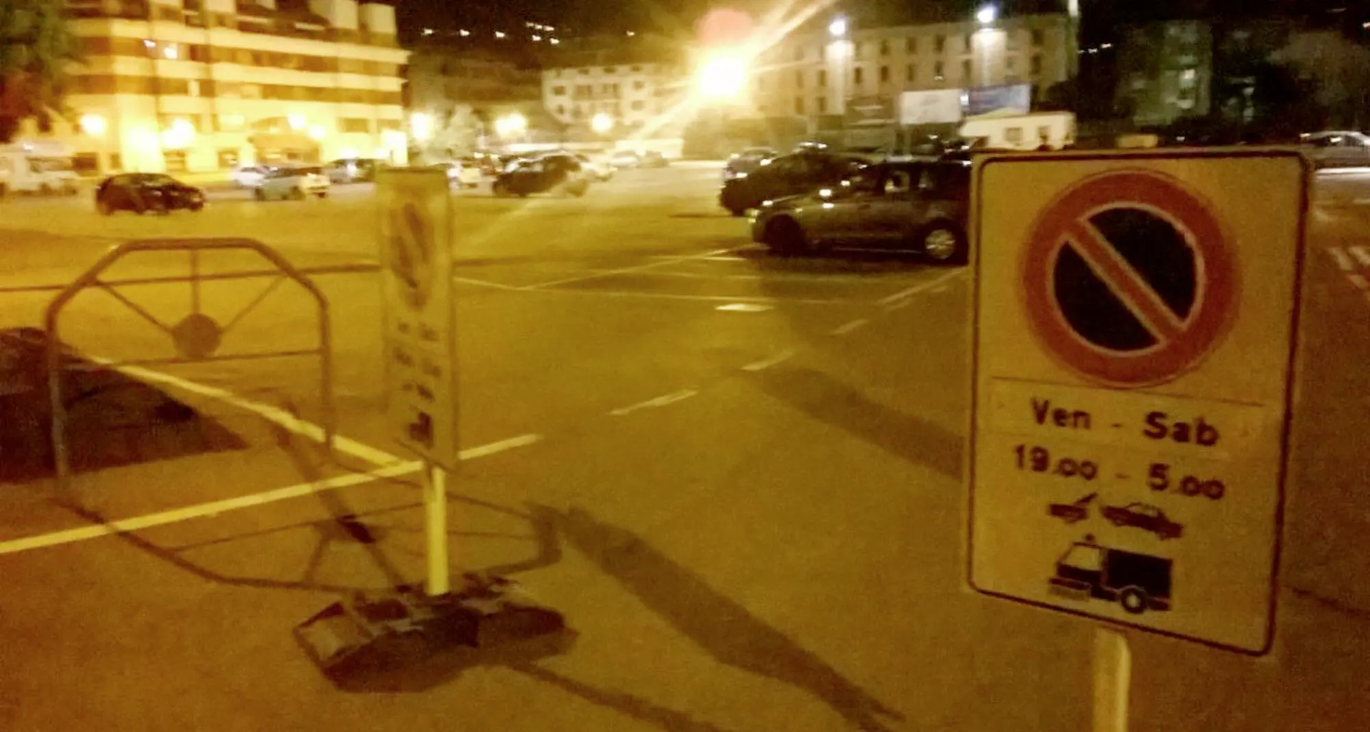 Divieto di sosta ignorato 160 multe in una serata