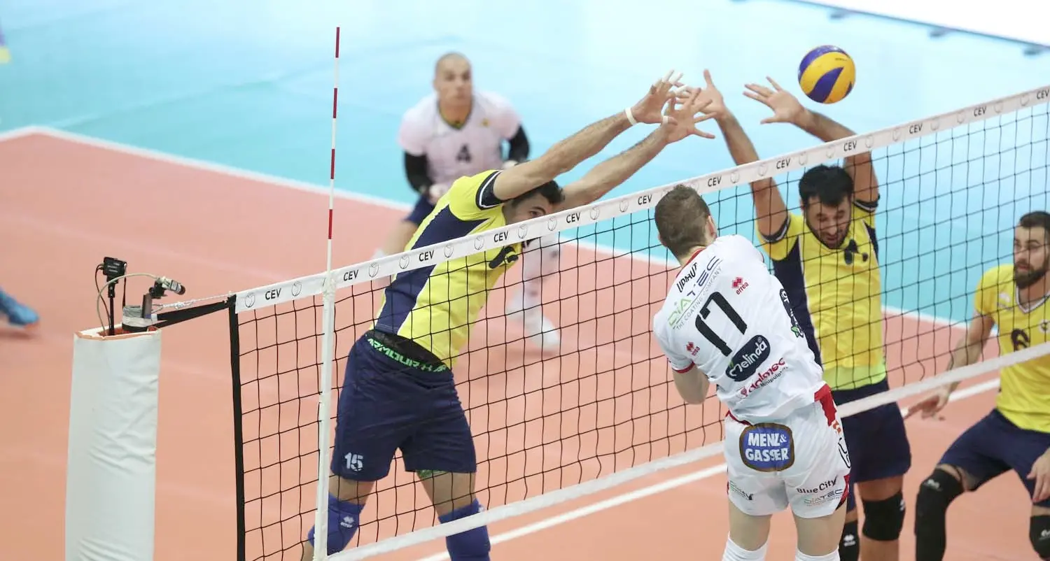 Alla Diatec servono 2 set per la finale di Coppa Cev