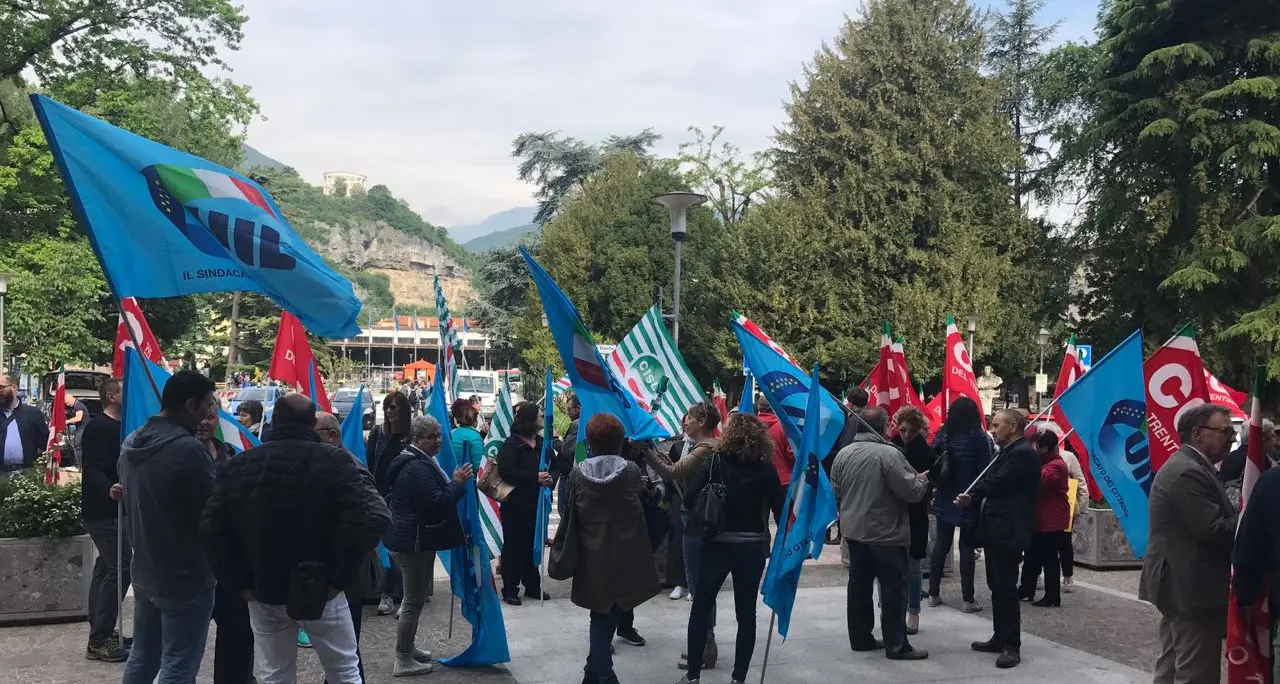 Comitati e sindacati in piazza per la preferenza di genere