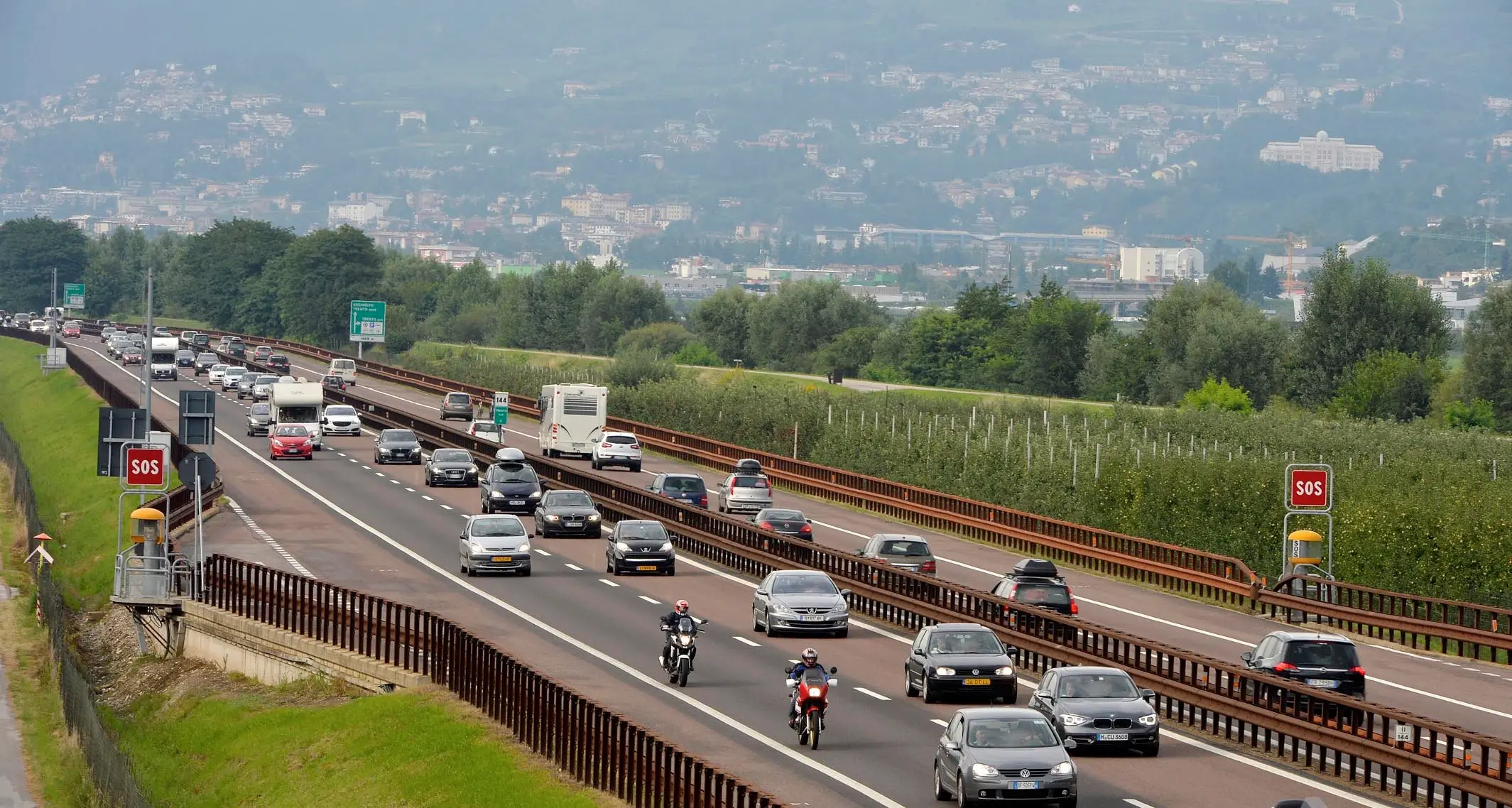 A22, week-end di rientri traffico da bollino nero