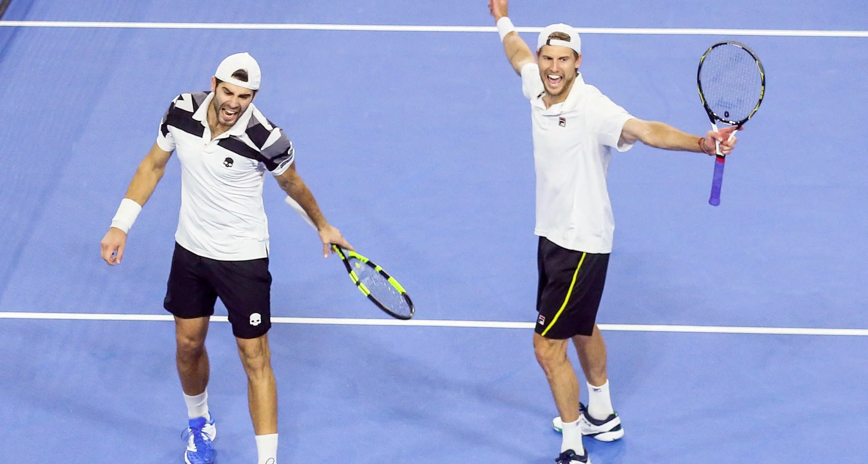 Il doppio Bolelli e Seppi vincono al 5° set Riaperta la sfida di Davis con il Belgio